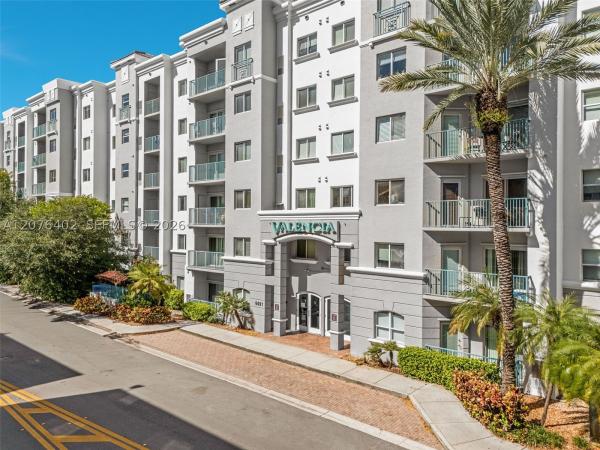 Valencia, 6001 SW 70th St #512, South Miami, Florida 33143, image 3