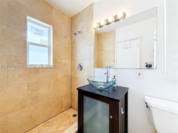 The Pines & The Palms, 2463 Pine Tree Dr #3, Miami Beach, Florida 33140, image 3