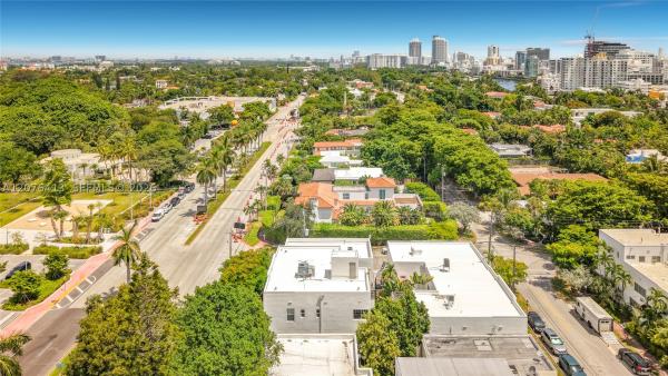 The Pines & The Palms, 2463 Pine Tree Dr #3, Miami Beach, Florida 33140, image 1