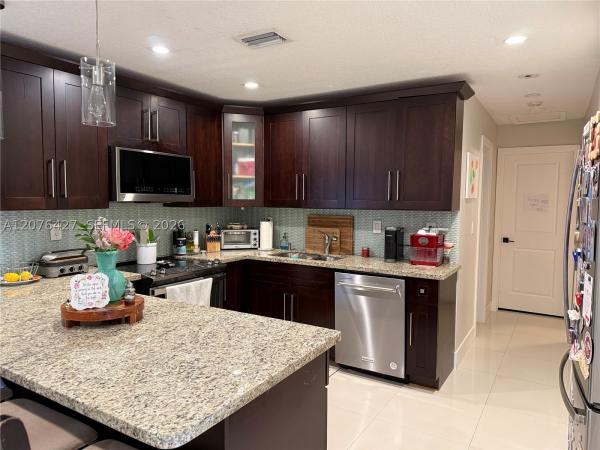 4901 SW 95th Ct, Unincorporated Dade County, Florida 33165, image 3