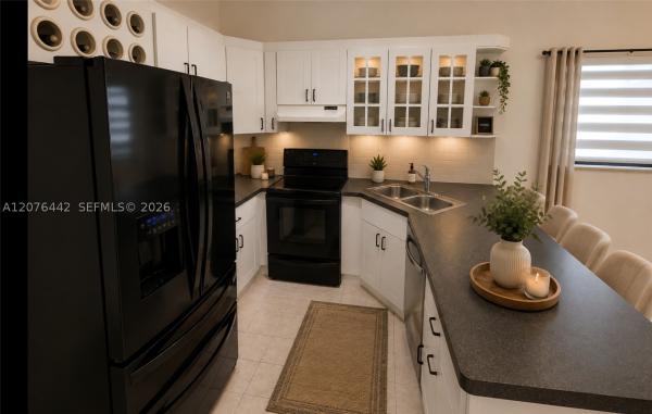 Michelle Jardins, 2121 W 54th St, Hialeah, Florida 33016, image 3