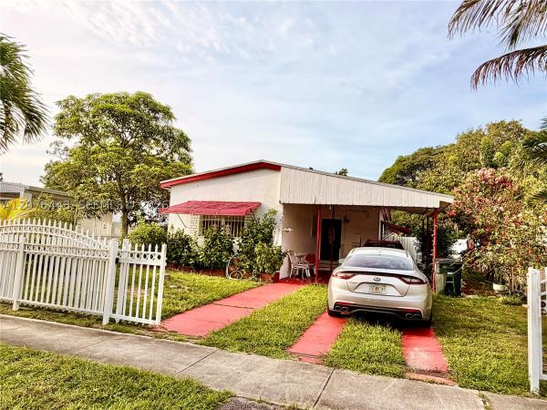 Almar, 1440 NE 136th St, North Miami, Florida 33161, image 1