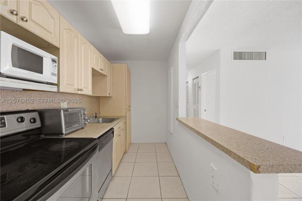 Doral Gardens, 4154 NW 79th Ave #2A, Doral, Florida 33166, image 3