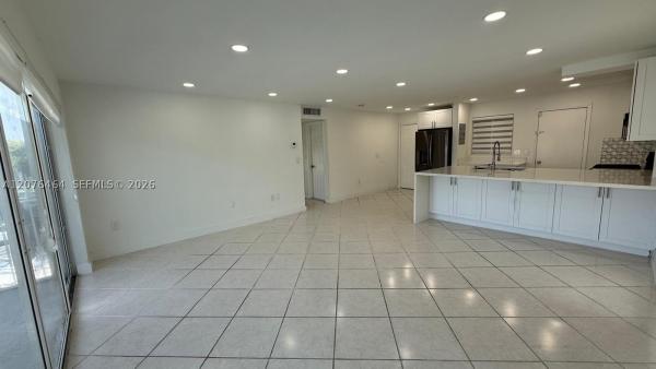 7701 SW 88th St #B330, Unincorporated Dade County, Florida 33156, image 2