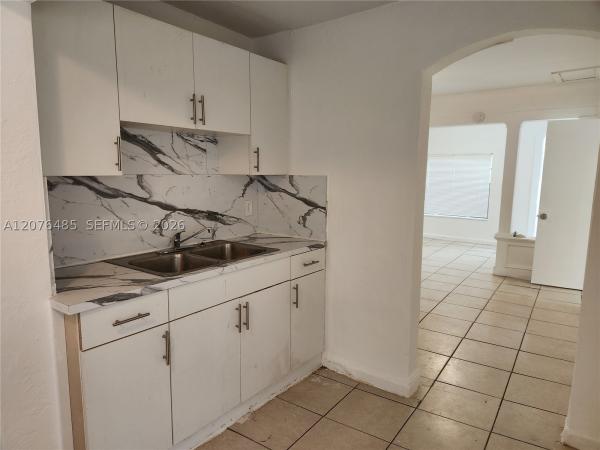 2129 NW 44th St, Unincorporated Dade County, Florida 33142, image 3