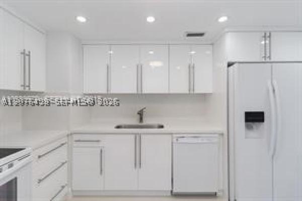 Surfside Towers, 9511 Collins Ave #409, Surfside, Florida 33154, image 3