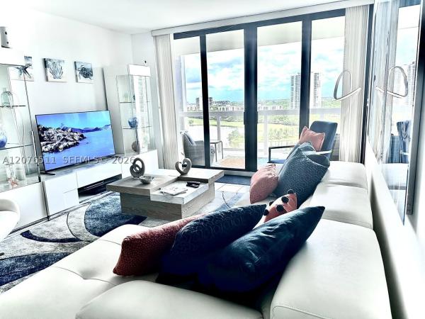The Landmark, 20185 E Country Club Dr #1209, Aventura, Florida 33180, image 3