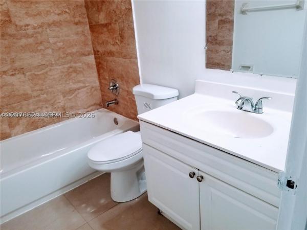 Woodscape Townhomes, 6943 SW 40th St #11-R, Miramar, Florida 33023, image 3