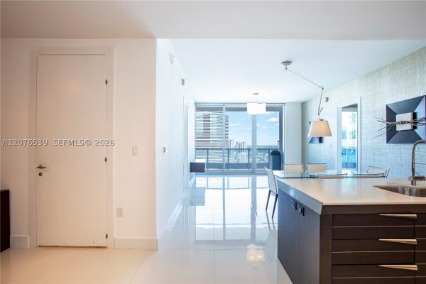 Epic Hotel & Residences, 200 Biscayne Boulevard Way #4512, Miami, Florida 33131, image 2