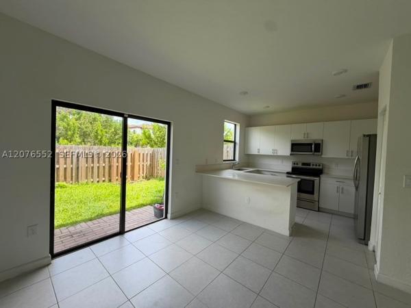 519 NE 208th Ter, Unincorporated Dade County, Florida 33179, image 2