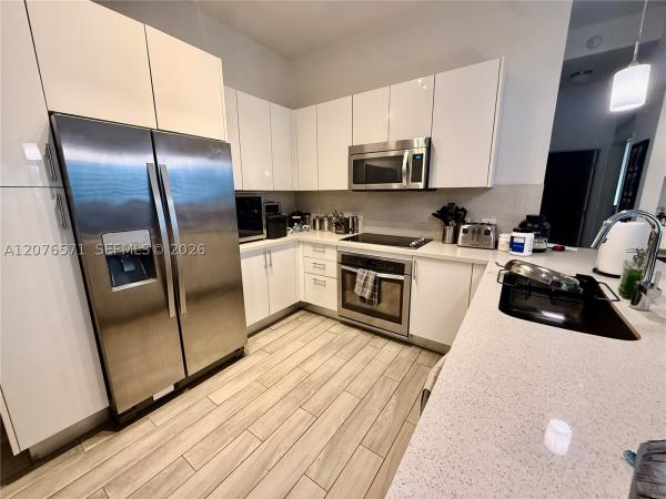 Nine At Mary Brickell Village, 999 SW 1st Ave #1114, Miami, Florida 33130, image 2