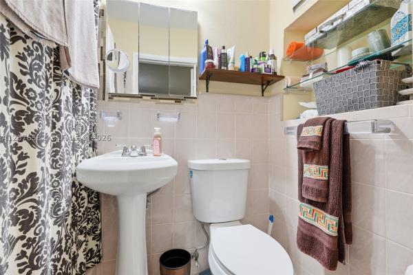 Cutler Ridge, 20510 Jacaranda Rd, Cutler Bay, Florida 33189, image 3