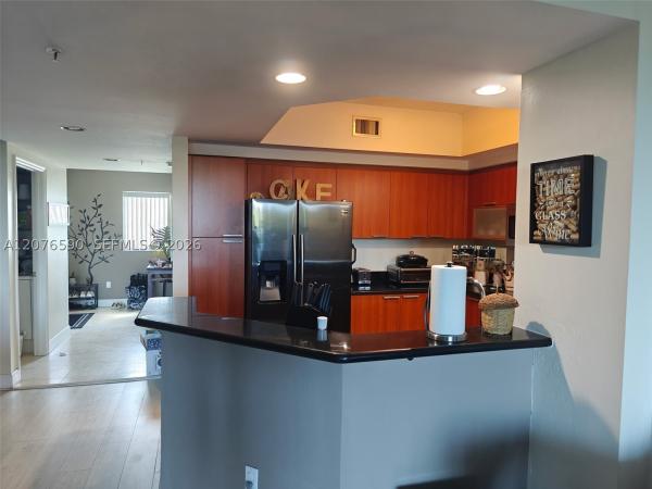 One Fifty One At Biscayne, 15051 Royal Oaks Ln #401, North Miami, Florida 33181, image 2