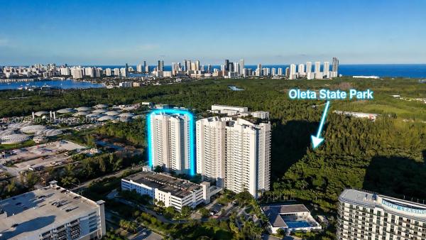 One Fifty One At Biscayne, 15051 Royal Oaks Ln #401, North Miami, Florida 33181, image 3