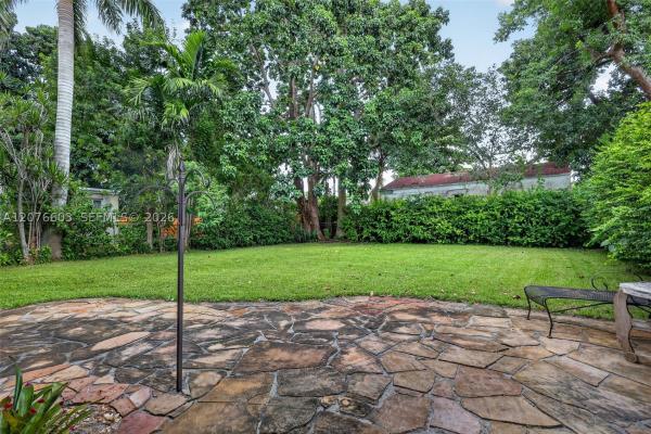 704 NE 88th St, Unincorporated Dade County, Florida 33138, image 2