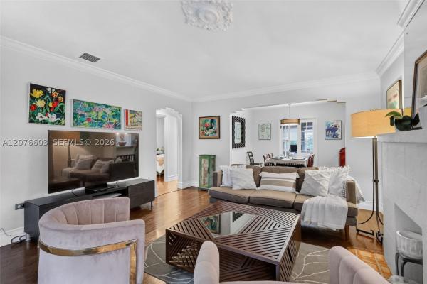 704 NE 88th St, Unincorporated Dade County, Florida 33138, image 3