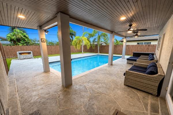 Driftwood Plaza, 6511 Park St, Hollywood, Florida 33024, image 2