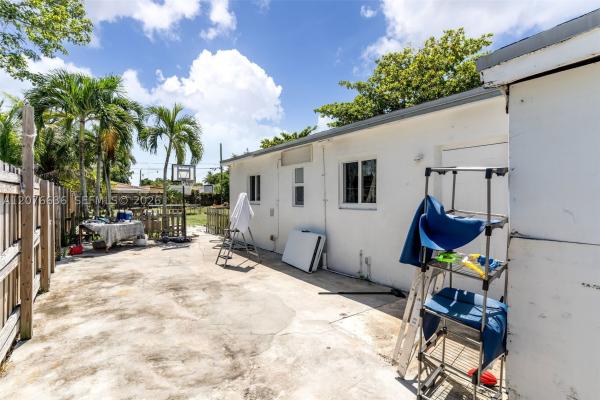 Lake Forest, West Park, Florida 33023, image 1