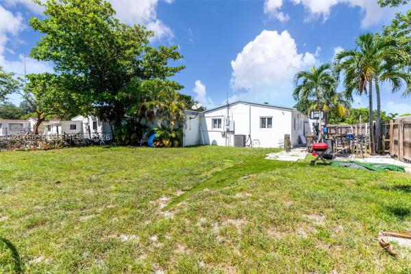 Lake Forest, West Park, Florida 33023, image 3