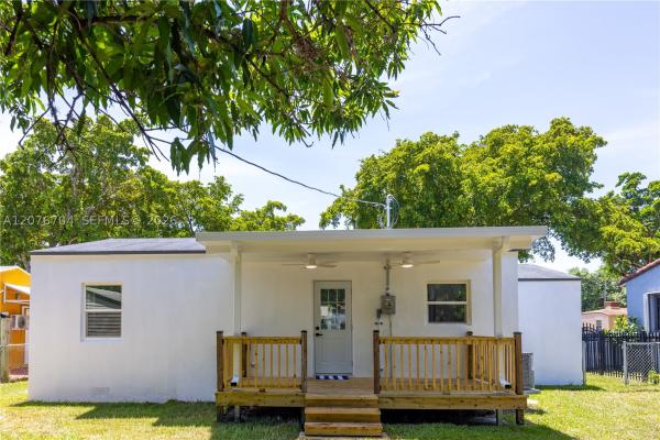Durham Village, 1029 NW 42nd St, Miami, Florida 33127, image 3