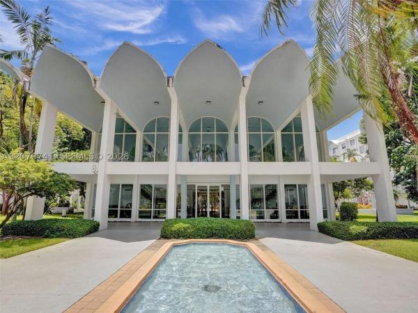 496 NW 165th Street Rd #D-310, Unincorporated Dade County, Florida 33169, image 2