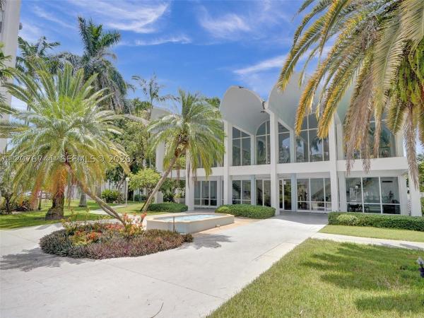 496 NW 165th Street Rd #D-310, Unincorporated Dade County, Florida 33169, image 2