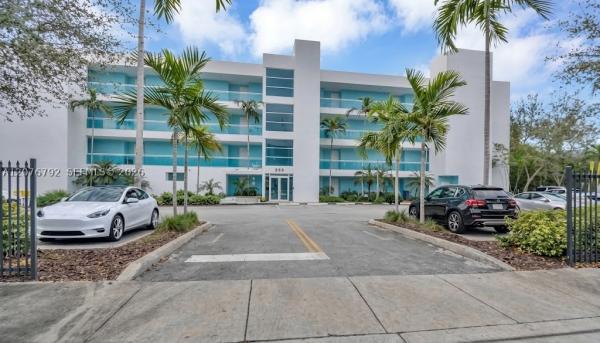 Milana, 652 NE 63rd St #406, Miami, Florida 33138, image 3