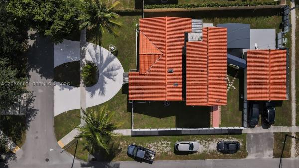Spring View, 970 Plover Ave, Miami Springs, Florida 33166, image 3