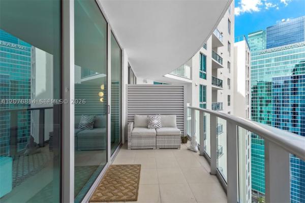 Met 1, 300 S Biscayne Blvd #T-3407, Miami, Florida 33131, image 1