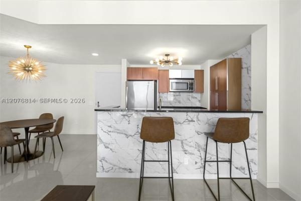 Met 1, 300 S Biscayne Blvd #T-3407, Miami, Florida 33131, image 2