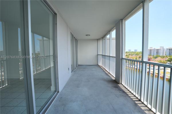 1750 NE 191st St #829-4, Unincorporated Dade County, Florida 33179, image 3