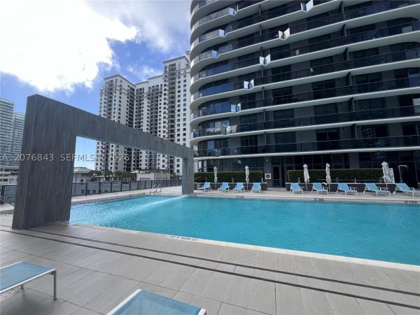 Brickell Heights East, 45 SW 9th St #4408, Miami, Florida 33130, image 3