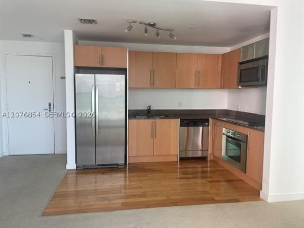 Met 1, 300 S Biscayne Blvd #T-2303, Miami, Florida 33131, image 2