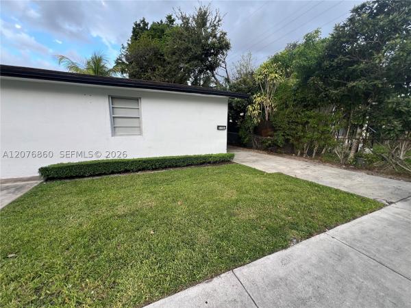 Hilah Park, 3102 SW 10th St #3104A, Miami, Florida 33135, image 2