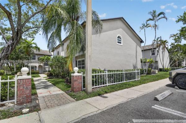 Colony Courts, 3815 NW 122nd Ter, Sunrise, Florida 33323, image 2