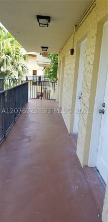 8550 SW 109th Ave #5-202, Unincorporated Dade County, Florida 33173, image 2