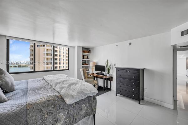 Brickell Key Two, 540 Brickell Key Dr #1820, Miami, Florida 33131, image 2