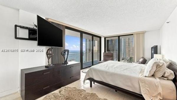 Winston Towers 600, 210 174th St #2401, Sunny Isles Beach, Florida 33160, image 1
