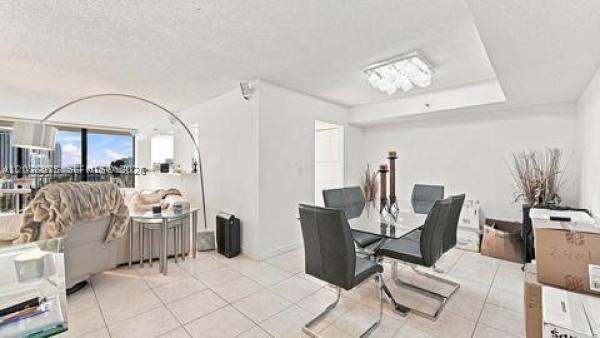 Winston Towers 600, 210 174th St #2401, Sunny Isles Beach, Florida 33160, image 2