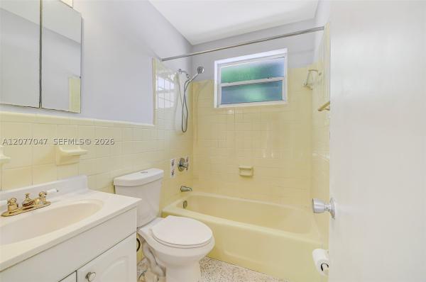 Pine Tree Manor, 9354 Caribbean Blvd, Cutler Bay, Florida 33189, image 1