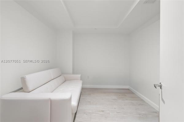 Brickell Heights East, 45 SW 9th St #1405, Miami, Florida 33130, image 3