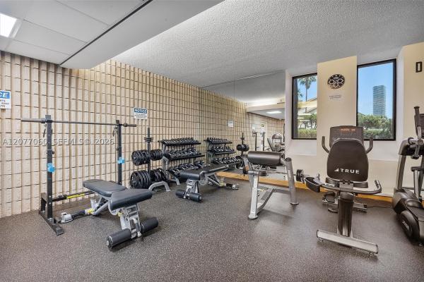 Turnberry Towers, 19355 Turnberry Way #8B, Aventura, Florida 33180, image 2