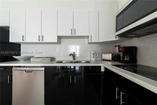 Oceanview A, 19390 Collins Ave #419, Sunny Isles Beach, Florida 33160, image 2