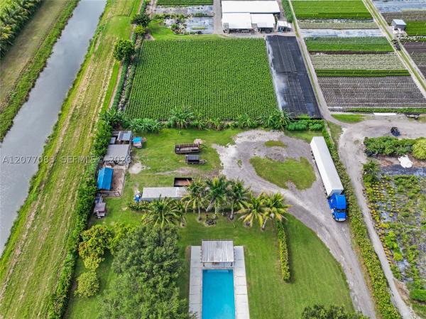 15290 SW 200th St, Unincorporated Dade County, Florida 33187, image 1