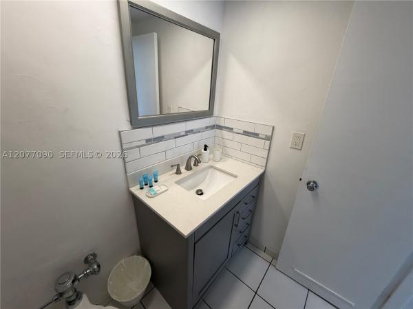 Castle Beach Club, 5445 Collins Ave #729, Miami Beach, Florida 33140, image 2