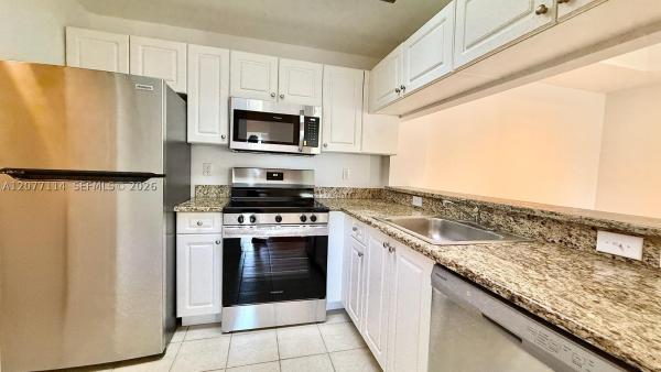Sarento At San Matera, 2806 Veronia Dr #303, Palm Beach Gardens, Florida 33410, image 2