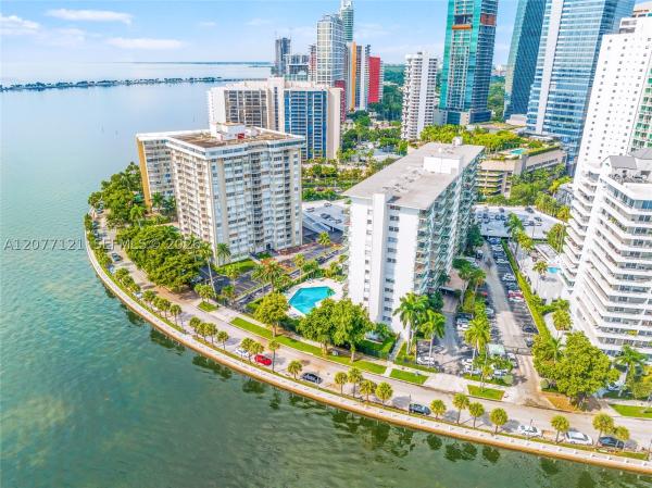 Brickell Bay Tower, 1408 Brickell Bay Dr #703, Miami, Florida 33131, image 2