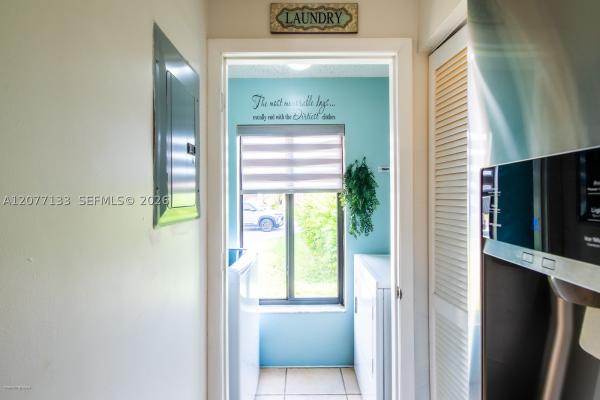 8126 NW 199th Ter, Hialeah, Florida 33015, image 2