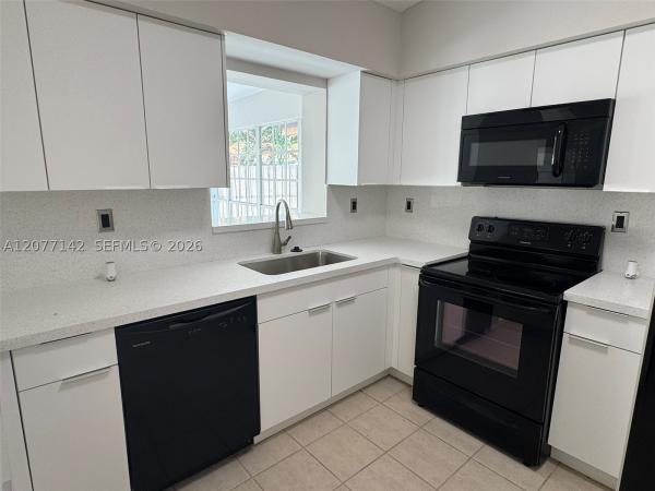 14739 SW 102nd Ter, Unincorporated Dade County, Florida 33196, image 2