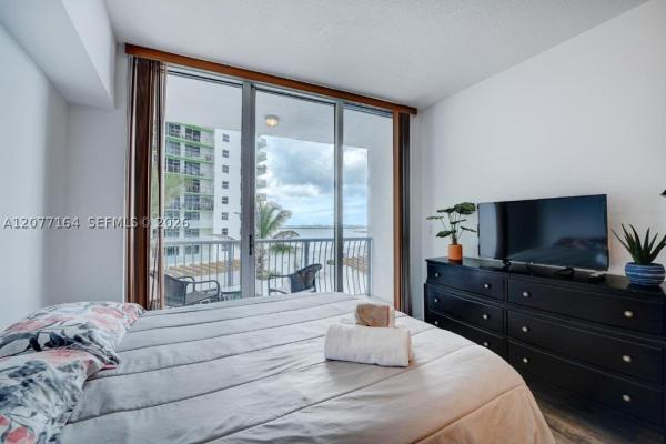 Opera Tower, 1750 N Bayshore Dr #1203, Miami, Florida 33132, image 3